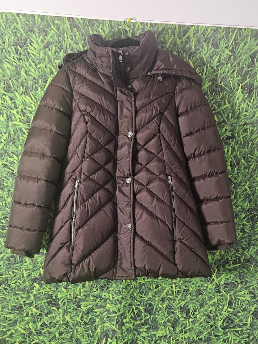 Ladies Petite M London Fog Puffer Jacket.